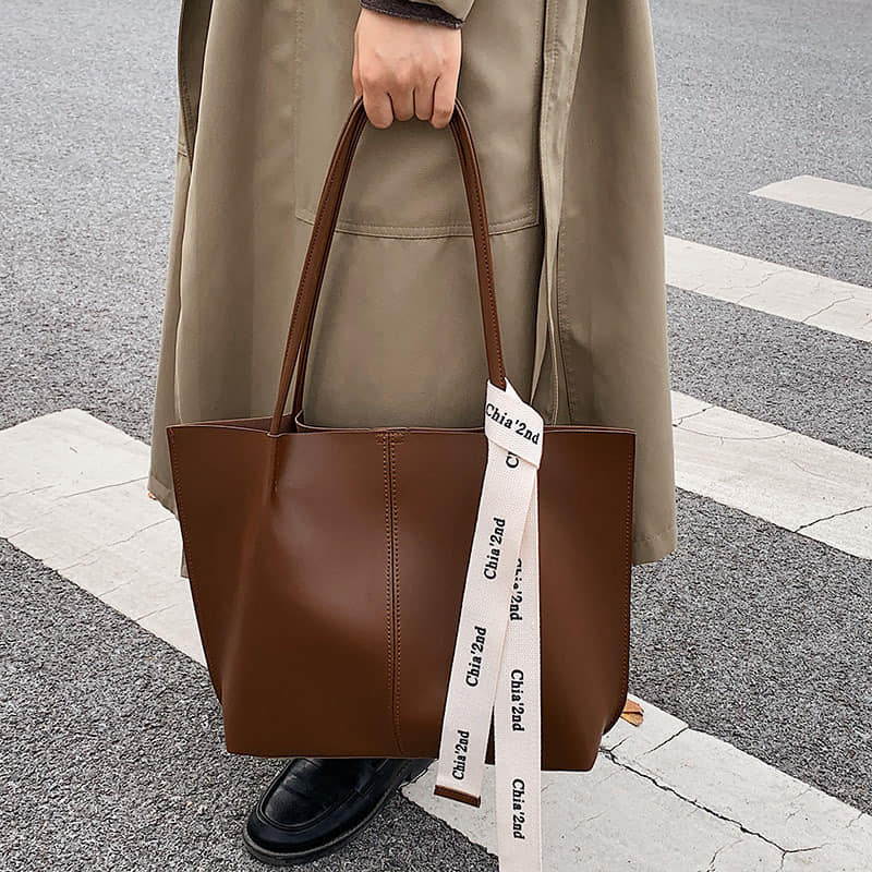 TwoPasBags tweet picture