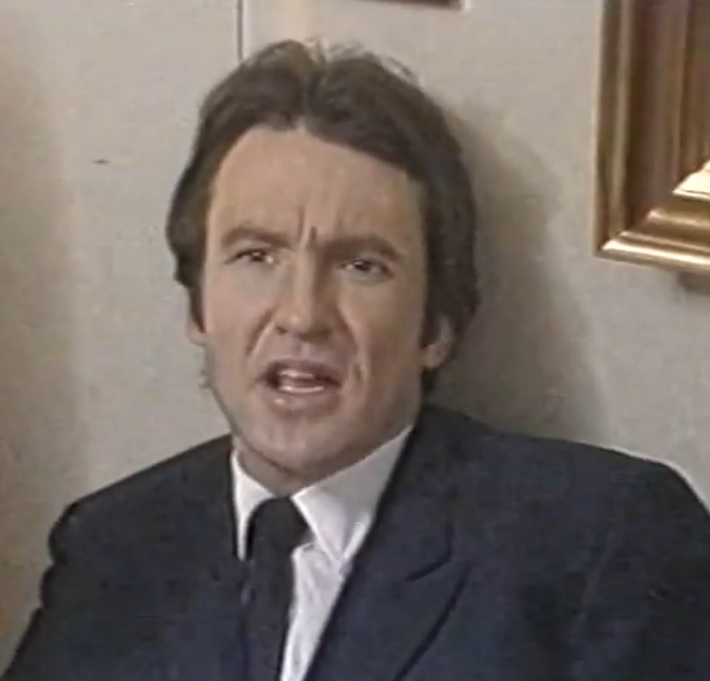 A Happy Birthday to Larry Lamb who is celebrating his 75th birthday, today.

Source pic:  