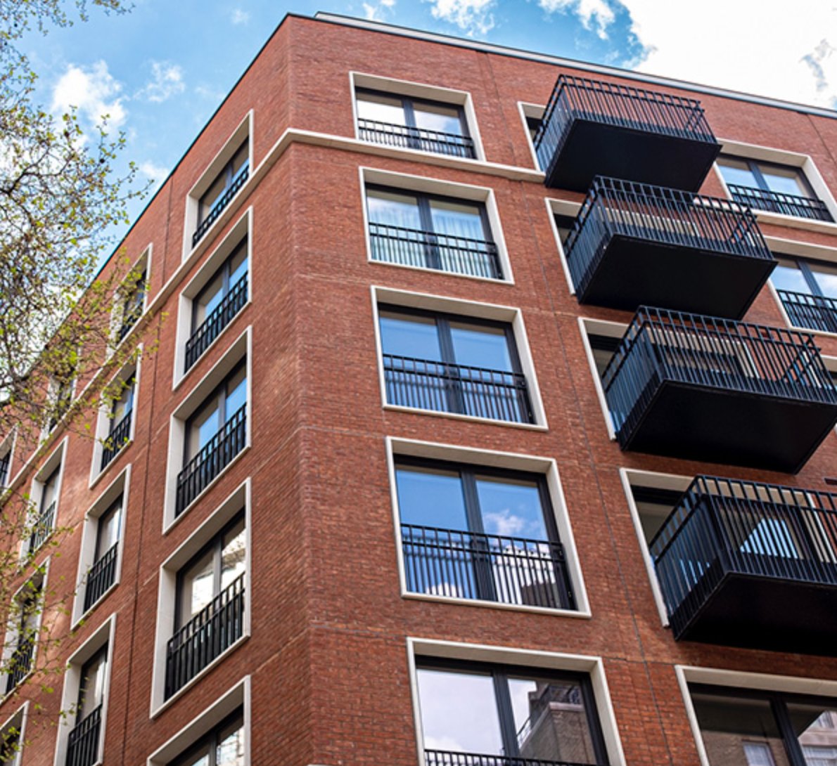 Liking Brick Bulletin, this morning.  Regent House in Edgware, London.  Subscribed?  Why not?  It's free... brick.org.uk/bulletin/Regen…