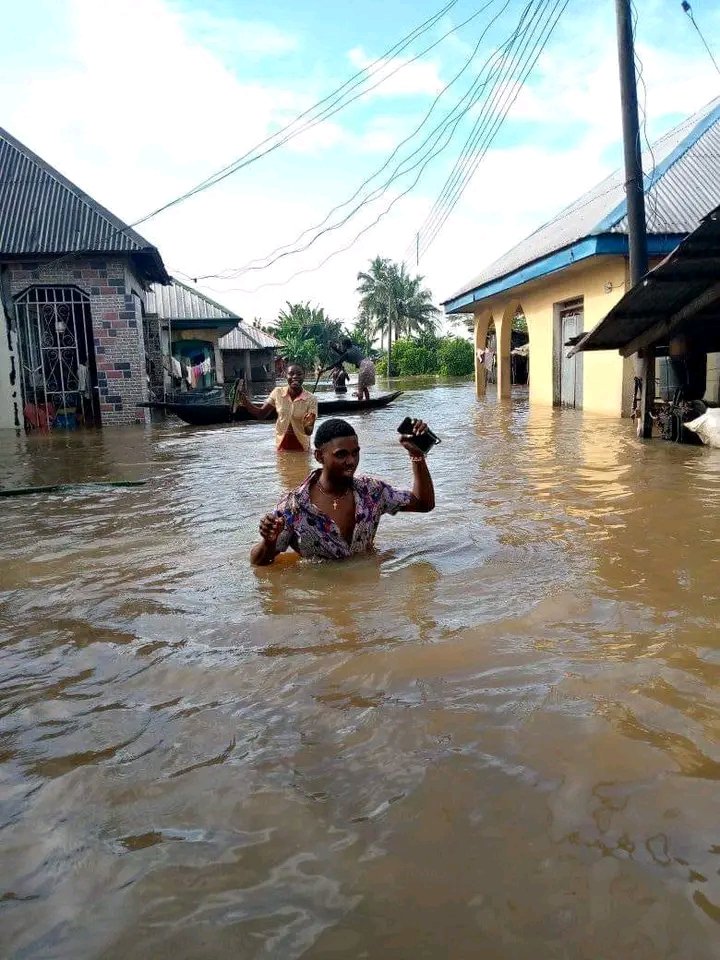 XrNigeria's tweet photo. Africa is now feeling the threatening impact of climate change so much now, with no adaptation structure, as major contributors to global emissions are silent.  @ExtinctionR @media_xr @XRebellionUK @COP27P @Cop26P @USinNigeria @UKinNigeria @FMEnvng 
Pics: Bayelsa state Nigeria https://t.co/IrU9MANFRW