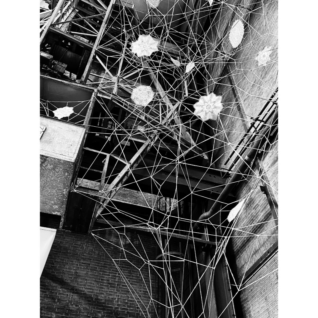 deroonfrank's tweet photo. Lace

#amsterdam
#straatmuseum
#nespoon
#graffiti 
#blackandwhitephotography 
#bkackandwhite 
#craft
#pattern
#industrial
#rhizome 
#bnw
#art 
#artwork https://t.co/lJtqeH41bl