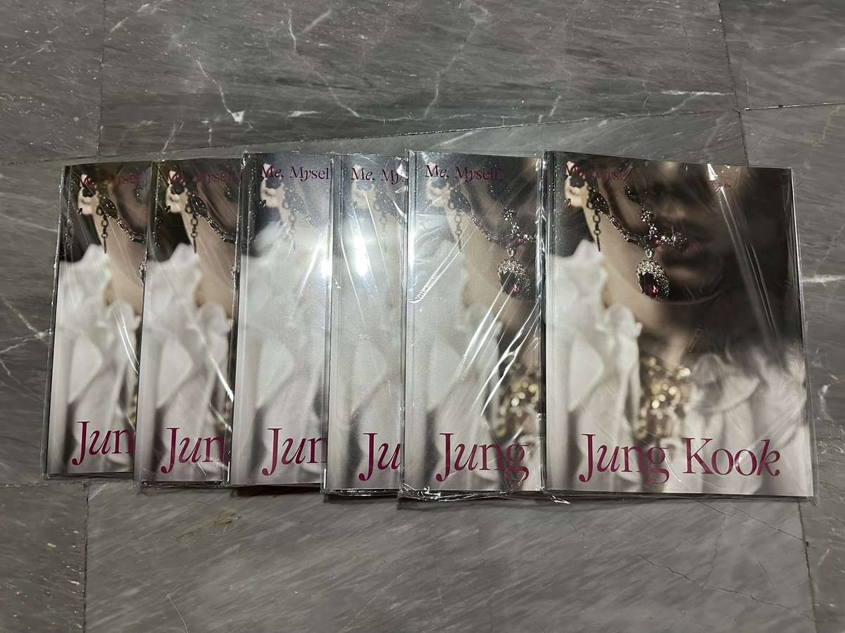 ManduShopp's tweet photo. #ManduUpdate
💜Memories of 2021/2020/2019
💜Photobook จองกุก (รอบแรก)
💜Photobook นัมจุน
ถึงไทยเรียบร้อยค่า เดี๋ยวของที่ต้องชำระรอบ 2 กับคนที่ยังจ่ายค่าฟตบไม่ครบเราจะติดต่อไปอีกทีนะคะ 💕 https://t.co/0vlLRQyT8b