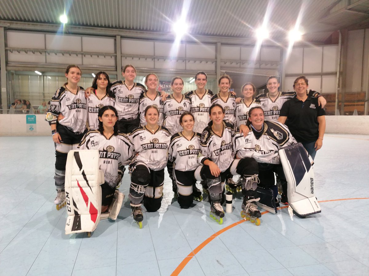 pareja666's tweet photo. Dos equipos elite femenino y masculino y mucha cantera que viene pisando fuerte los dos semifinalistas liga y Supercopa,ellas campeonas, aún así no tenemos unas instalaciones correctas y los vecinos, cada día follón en el barrio,no por nosotros, nos quieren echar por ruido 22'30 https://t.co/MkAtWwjLcW