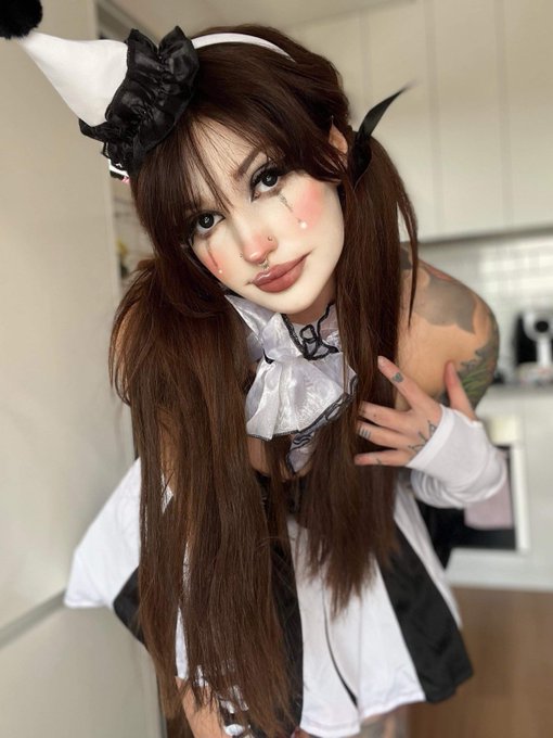 Doing spooky Halloween shit together is my fkn love language 😩 who wants to do spooky things in LA with