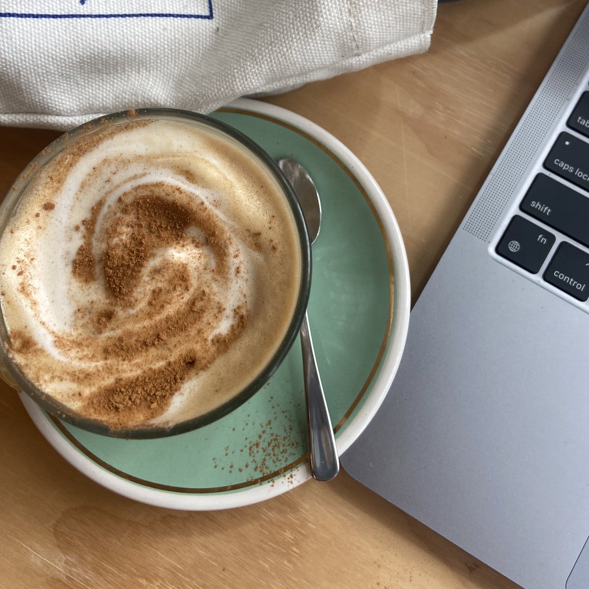 almondcortado's tweet image. dirty almond chai for #studypower