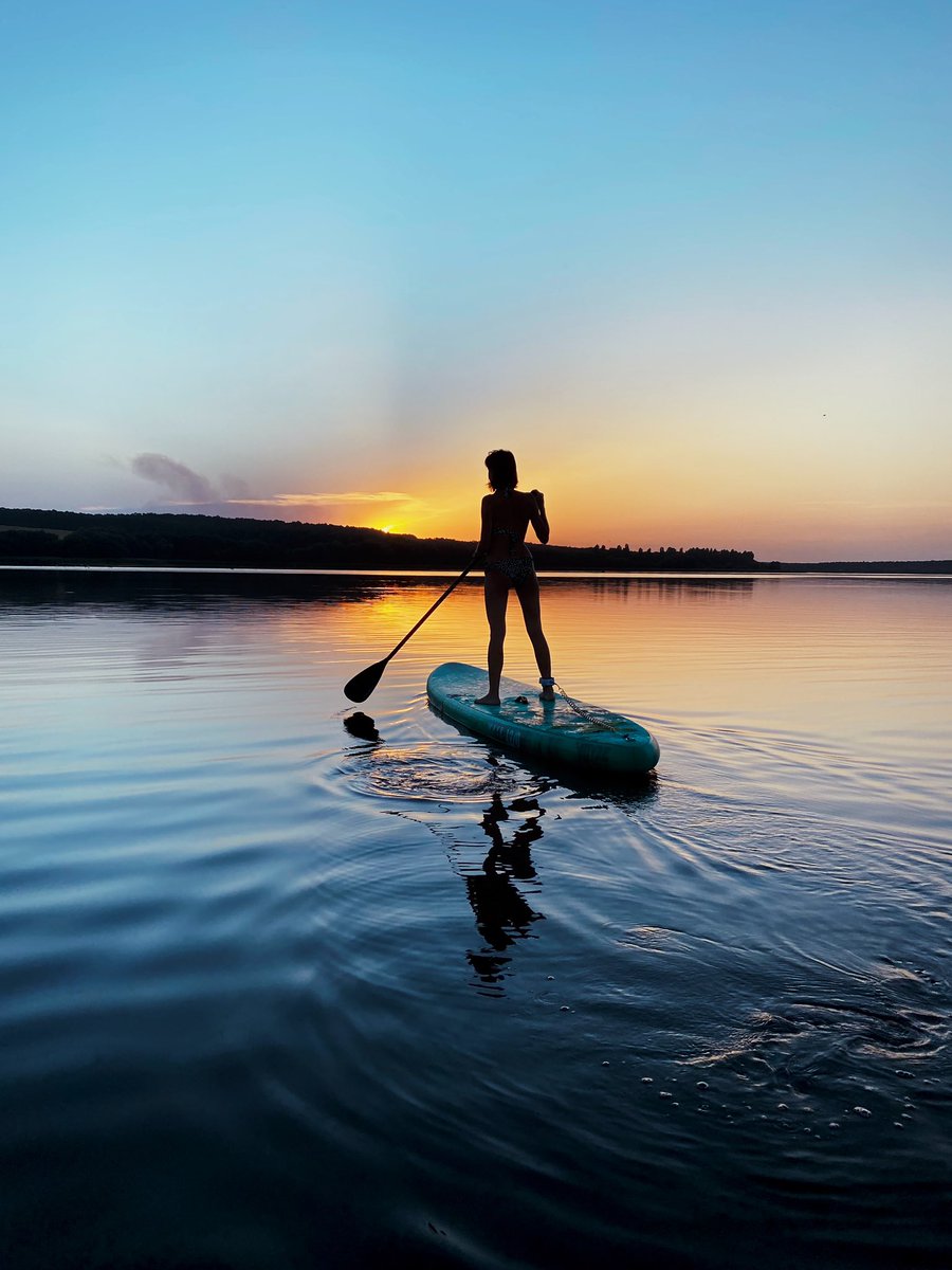 rbotsNFT's tweet photo. Good morning friends! I started this day sporty 🏄‍♂️ #nftcommity #NFTs #art #Giveaway #WhitelistGiveaway #ArtistOnTwitter #artcollector #FreeMintNFT #NFTshill #AD join our Discord https://t.co/d9bMYYqPLJ https://t.co/cz0cOF90Vw