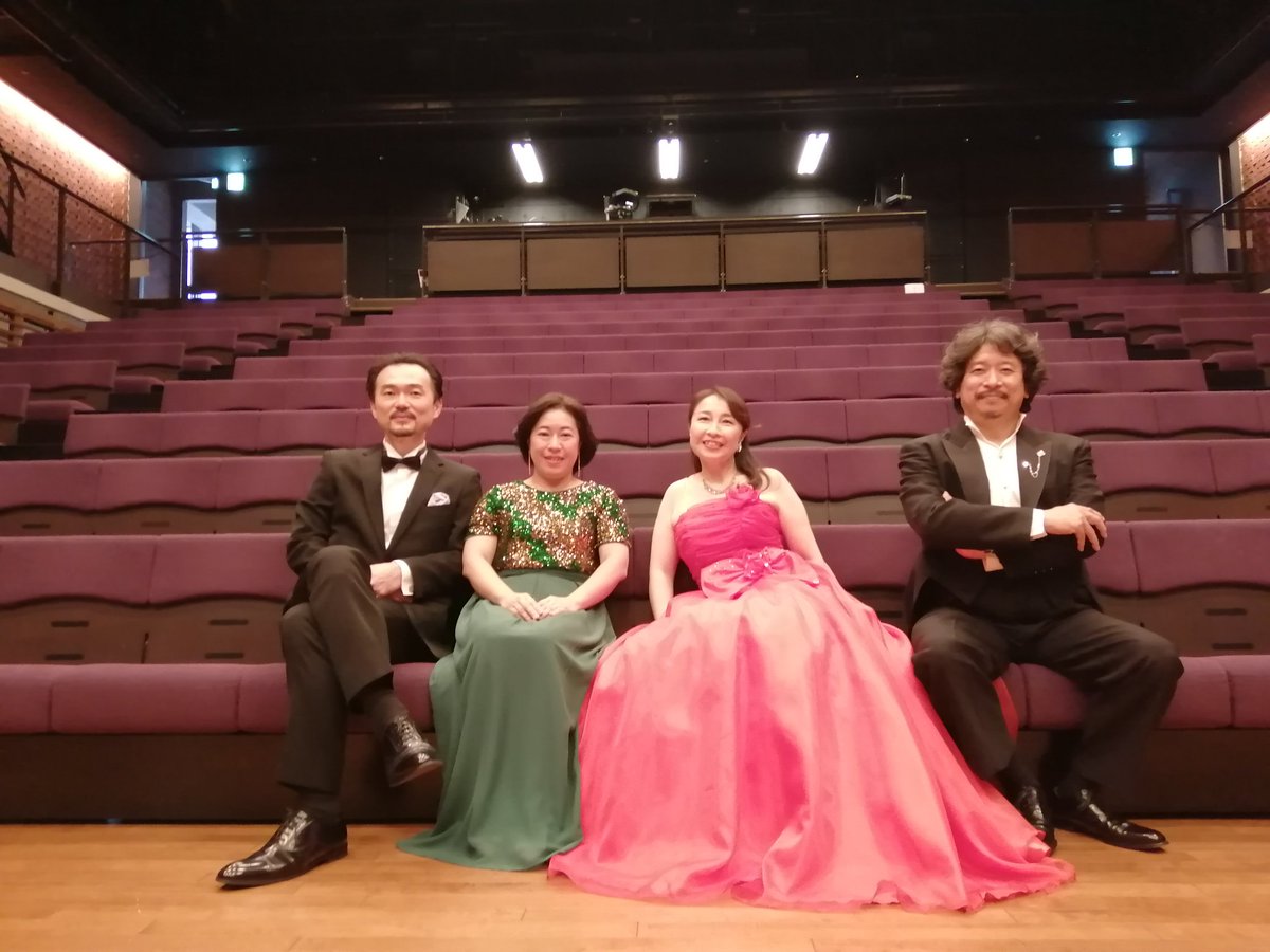 namikosoprano's tweet photo. 無事にグローリアコンサートが終わりました!歌えること、お客様に聴いて頂けること、感謝です✨🥹✨#グローリアコンサート
#安サフンヨハネス
#李宗潤
#鈴木雅子
#田辺菜美子
#オペラ
#ミュージカル
#韓国
#You raise me up https://t.co/21h41jqbUD