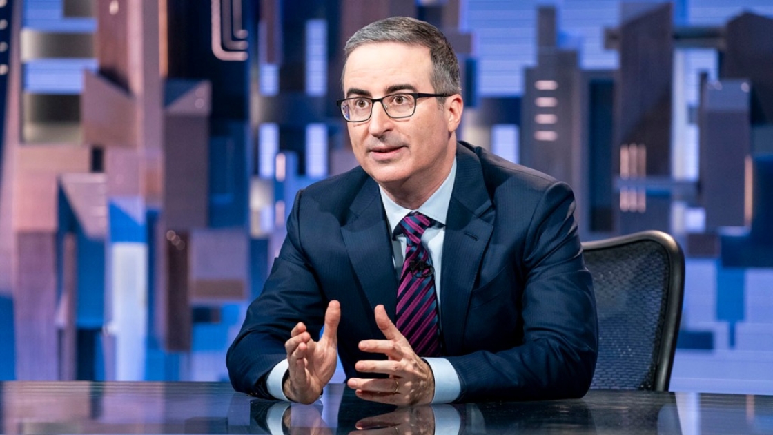 Newsycanuse1's tweet photo. John Oliver Refers to NFL’s ‘Monday Night Football’ as “Primetime Programming Where People Kill Themselves for Entertainment” Entertainment
... https://t.co/zYZGWBuphD #Refers https://t.co/ilM6eczSkH