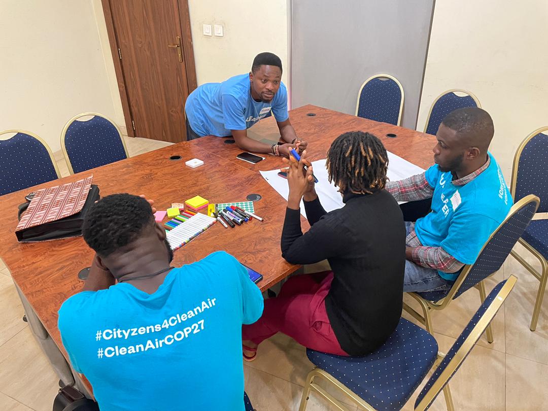 UrbanBetter's tweet image. Last Friday, we hosted another workshop with team #CleanAirLagos to unpack the #sensordata we collected at our #Lagos run weeks ago. Our ultimate goal? To express the value of engaging youth in participatory science-informed decision-making for healthy #climateresilient cities.