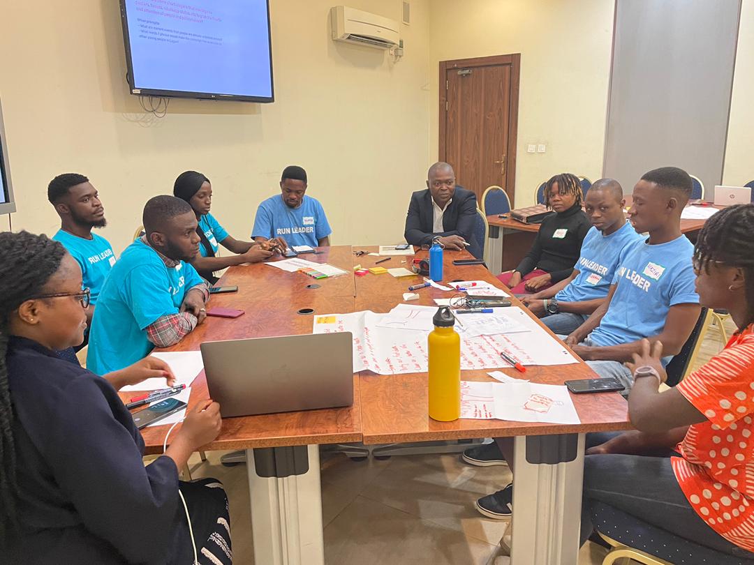 UrbanBetter's tweet image. Last Friday, we hosted another workshop with team #CleanAirLagos to unpack the #sensordata we collected at our #Lagos run weeks ago. Our ultimate goal? To express the value of engaging youth in participatory science-informed decision-making for healthy #climateresilient cities.