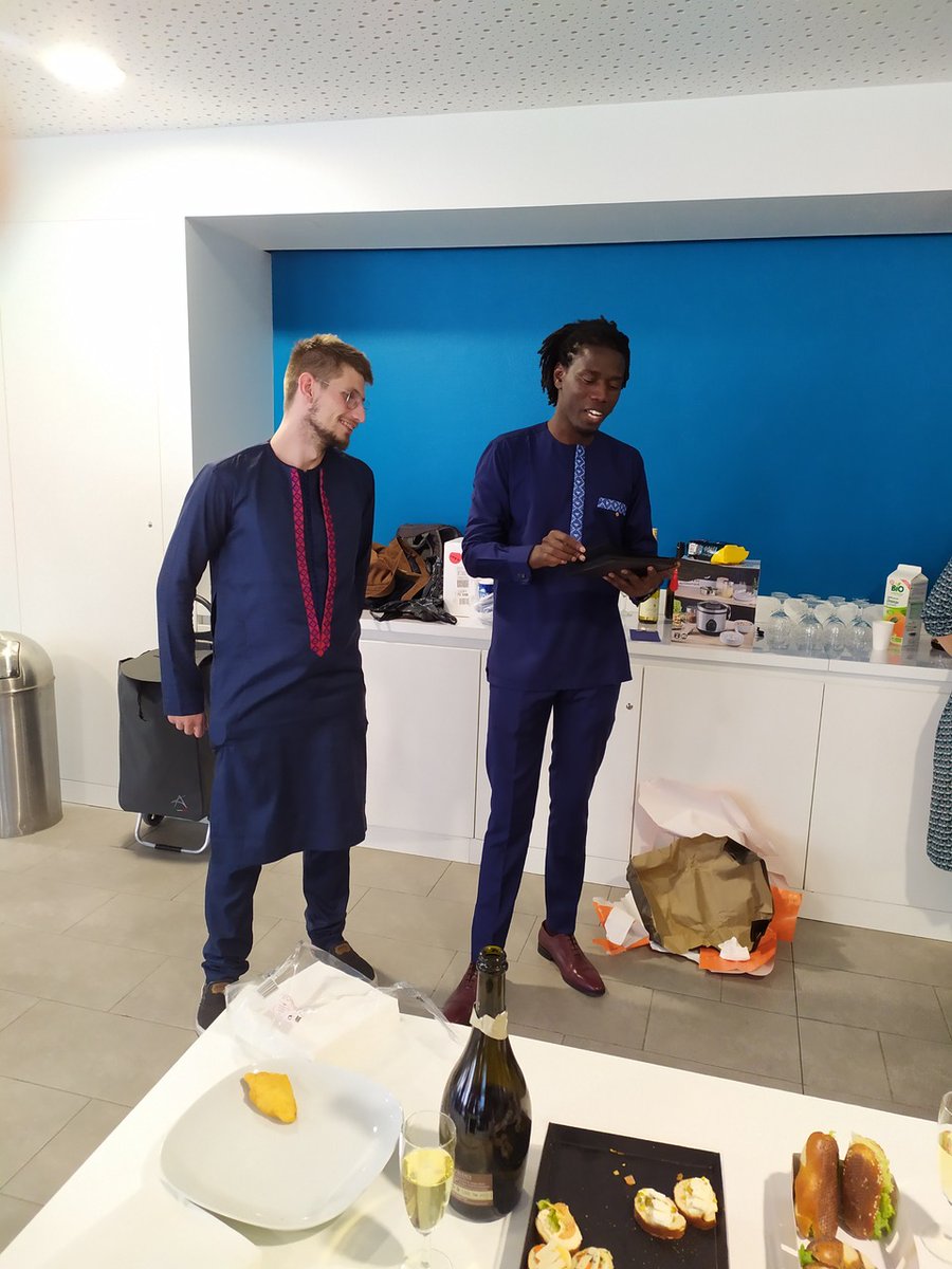cnrs_ibmp's tweet photo. Congratulation 🍾to Simon Ndecky who brilliantly defends his thesis 🎓in front of A.A. Véry (#BPMP,
@INRAE_France), P. Reymond (@unil), M. Riemann (@ksri_kit), A. Champion (@ceresrural), P. Achard (@ibmp_cnrs) and T. Heitz (Dir., @cnrs_ibmp). https://t.co/OfPjLRTnWC