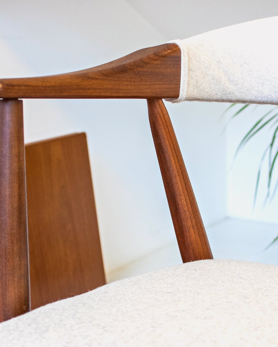 HouseofTwenty's tweet photo. Warm woods and light fabrics perfectly encapsulate the best of Scandinavian design. 

From wooden armchairs to luxurious sofas, shop online to discover the perfect piece for your home. https://t.co/oEMxkDrsQE