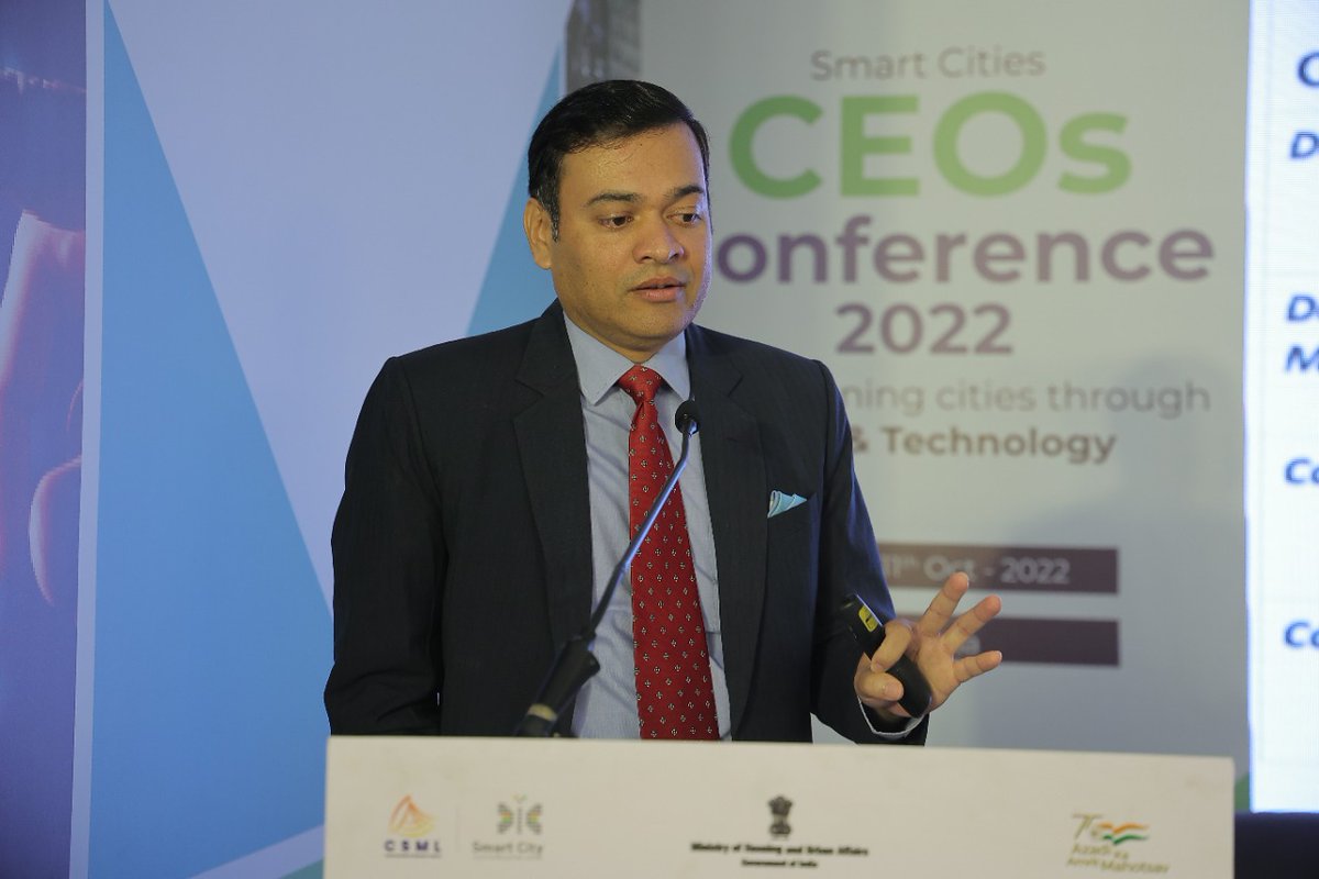 SmartCities_HUA's tweet image. Director MoHUA, Shri Rahul Kapoor highlighted the importance of assessing the ICCC readiness of cities through the ICCC Maturity Assessment Framework. 
#100ICCCs #LeveragingData #Technology #SmartCitiesMission