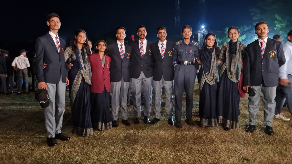 Saxenadivya21's tweet photo. RAJASTHAN DTE AEROMODELLING TEAM 💪🤍 https://t.co/dF5fXLIfSB