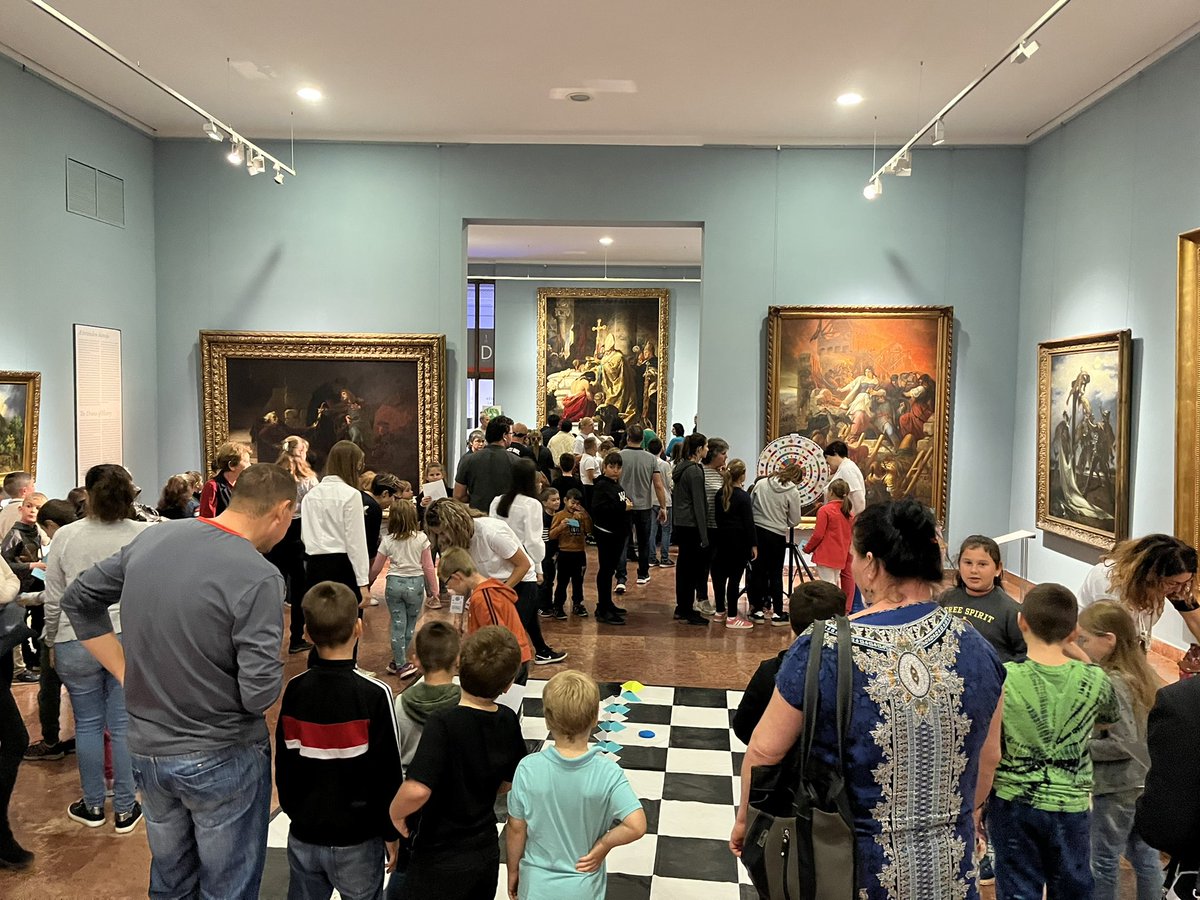 IlyaVarin's tweet photo. Big chess event in Budapest 🙌 
Judit Polgar’s #GlobalChessFestival in #HungarianNationalGallery #ChessConnectsUs https://t.co/nOUFkrzIPN