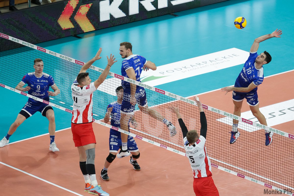 plimoni's tweet photo. 🏐📸3.kolejka #PlusLiga 9.10
Asseco Resovia Rzeszów - Ślepsk Malow Suwałki  3:1
📸👉🏐  https://t.co/3ZOhRygSsG

 @AssecoResovia @mks_slepsk
  @PlusLiga_  @SiatkowkaSF https://t.co/UCP6Aq5JVi