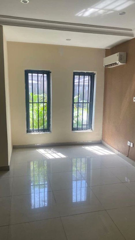 JoesphPraise's tweet photo. #realestateinvestor #realestateinvestor #realestateagent #RealEstate 
Email palzempiresons@gmail.com, WhatsApp, Calls. https://t.co/KwWeZgDvpl