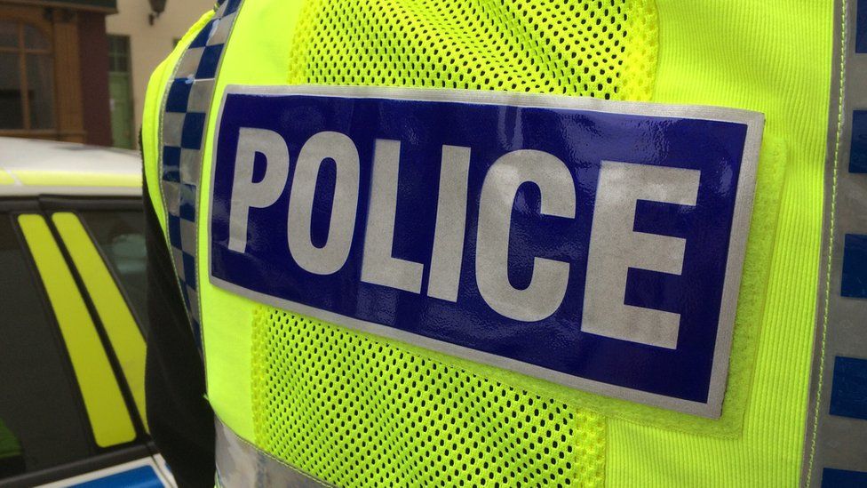 BBCLancashire's tweet photo. A man has been attacked and robbed in #Lancaster.

Police say the victim was walking home near the Pointer Roundabout at 6:30am yesterday, when he was approached by two men who demanded money.

They chased him, punched him and took his wallet. https://t.co/0ca0tGro3b