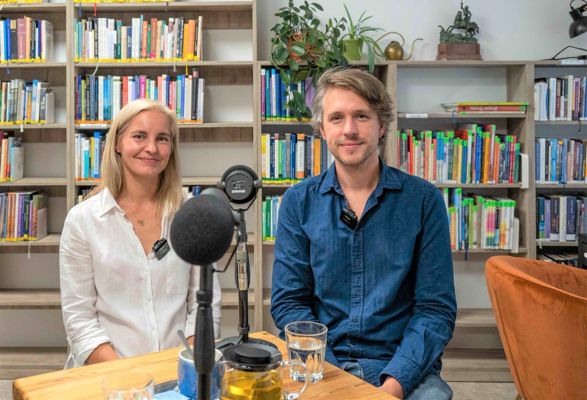 Hosty nového dílu podcastu CD jsou Katarína a Štěpán Ryšaví, kteří s velkou otevřeností sdílí zkušenost s úmrtím dítěte – syna Jeremiáše. 
Se ztrátou se svěřili na soc. sítích i v tisku. Jak to s odstupem času hodnotí? Co jim pomáhá? A co ocení truchlící?
cestadomu.cz/podcasty