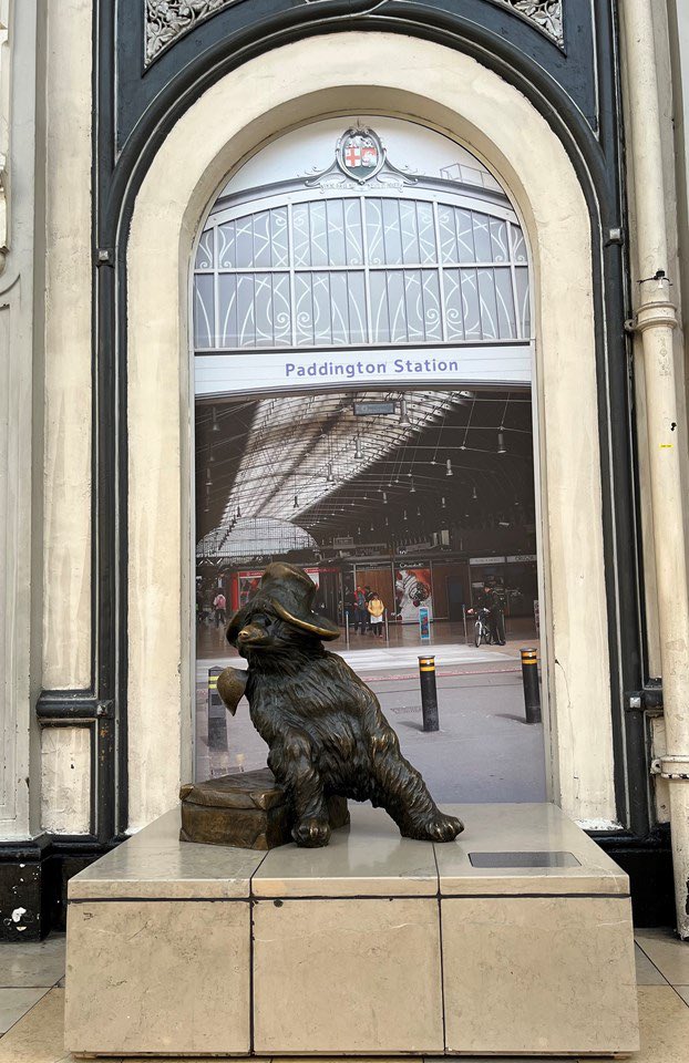 LordPeterHendy's tweet photo. Paddington Bear - back where he belongs on Platform 1 at Paddington!
@networkrailwest well done! https://t.co/tGr8kluuiE