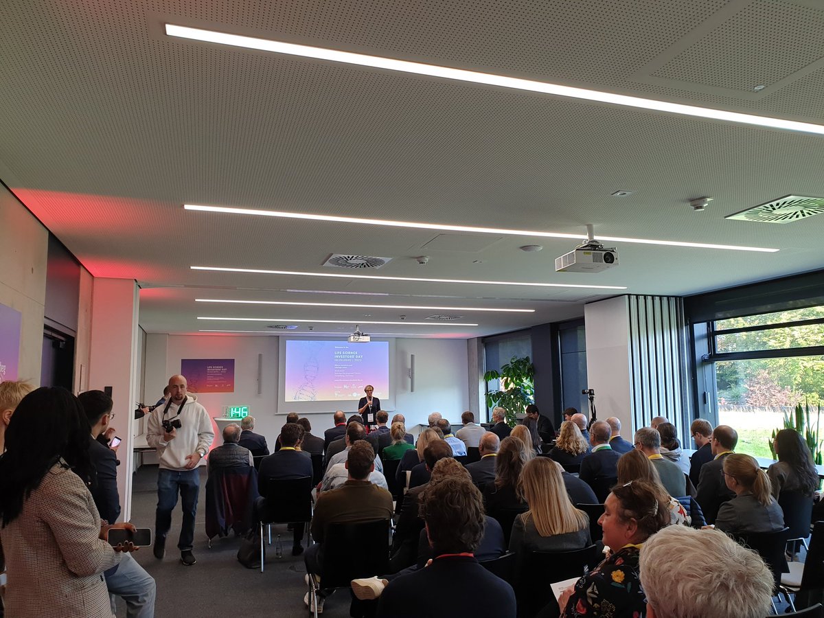 BioRNCluster's tweet photo. The Life Science Investors's Day just kicked off.
Expect 25+ startups and 20+ investors all over Europe!
Great joint initiative with @BiolabsHD @HDStartup @LifeScienceAcc
#LSID @JFruehauf @TPHeidelberg @biolabs @embl @DKFZ @UniHeidelberg https://t.co/LZYrxP7oxs