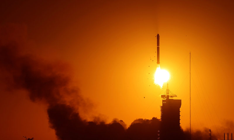 PuebloEnLnea's tweet photo. #China lanza la primera #sondasolar integral para compartir datos con científicos del mundo
https://t.co/1fQhEgvvBs https://t.co/Wg9ryocLvm