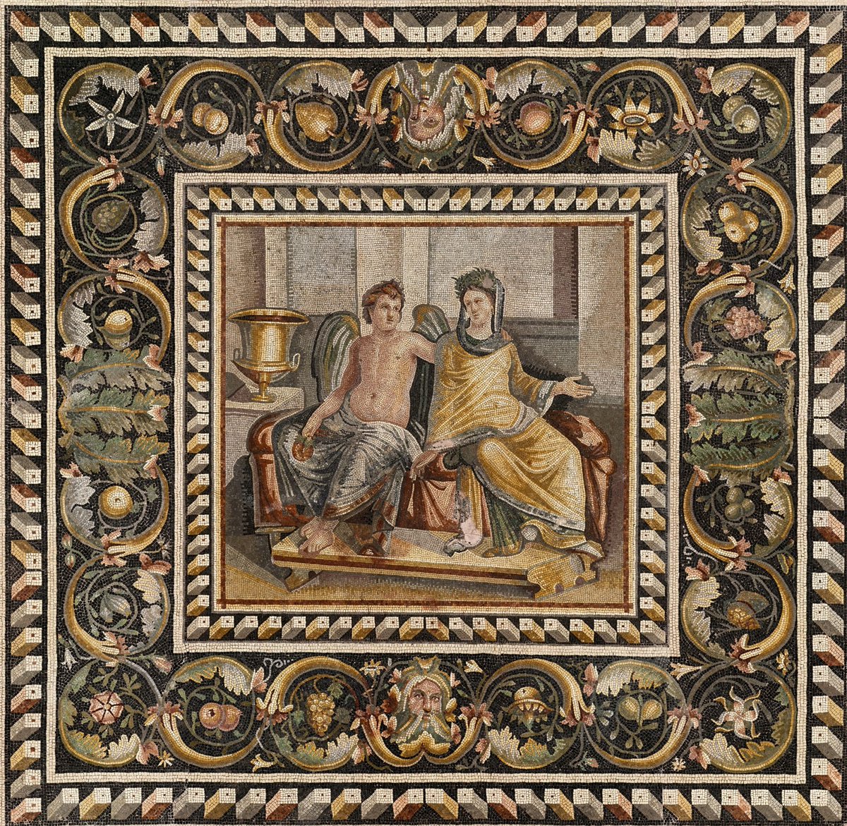 #MosaicMonday - The 'Eros and Psyche' Mosaic, from the Villa of Poseidon at Zeugma: ca. Early 3rd Century AD. Although the central emblema is lovely, for me the border is the star of the show here! #Art Image: Centro di Conservazione Archeologica. Link - ccaroma.org/project/zeugma…