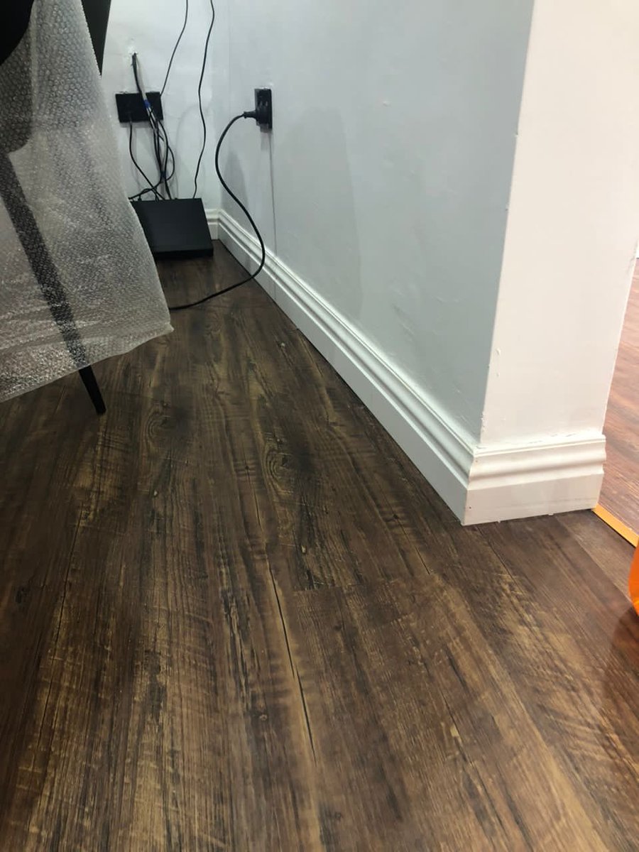 Floorsbenin's tweet photo. Bonne semaine🤗🤗
Que pensez-vous de cet étage ?
#floorsdecorbenin #cotonouinstallers #floortogo #spcflooring #floorinideas #CushionVinyl #lvtflooring #ContemporaryFloors #floormaintenance #flooroption #architects #laminatefloors https://t.co/1qZu2f7QQz