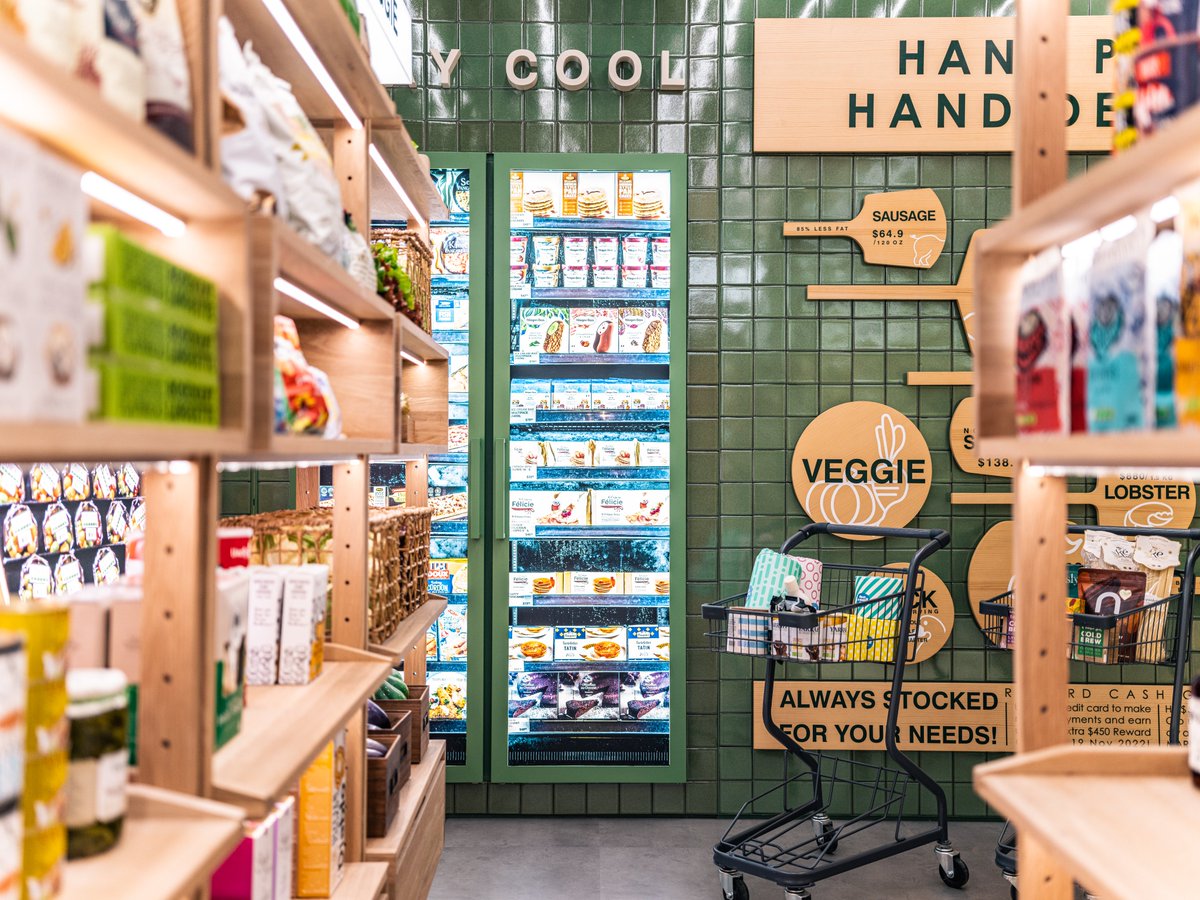 123Oneplus's tweet image. #NOVOLAND 16
Many groceries are displayed in the mini supermarket of #mall. We designed special prices tags to attract visitors' attention. #LED screens are also used to show the freezer shelves. It is nice to get in a #Nordic ambience while pushing carts in the space.