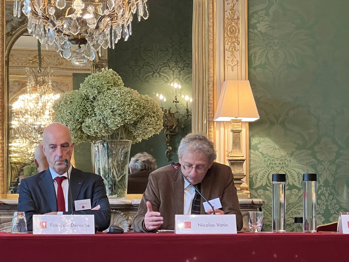 CETOBaC_lab's tweet photo. 🗣 Nicolas Vatin (CETOBaC) prend la parole avec la communication « #Turcica, une revue cinquantenaire ».
Il est historien de l’Empire #ottoman, principalement à l’époque moderne.
➡️ https://t.co/nRmfN7VU6f https://t.co/M9RRHpcgzo