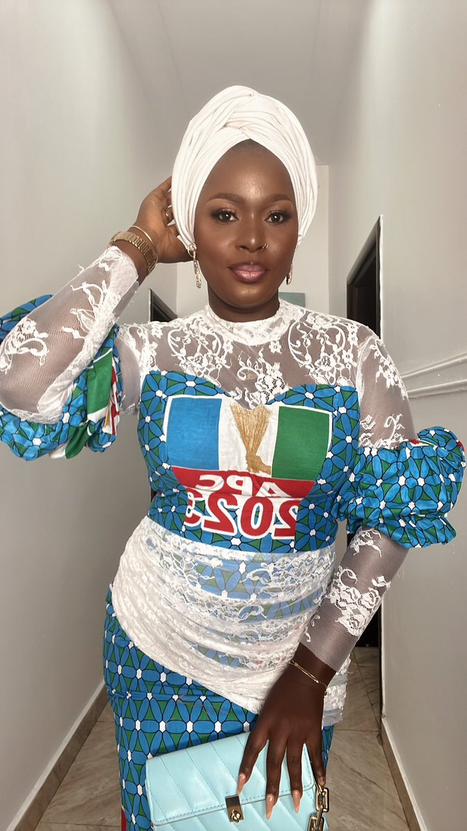AjoseGaniat's tweet photo. Awon #Batbabes.. Beauty with Brains.💋😍🥰😘 https://t.co/TsX9sCEOGr