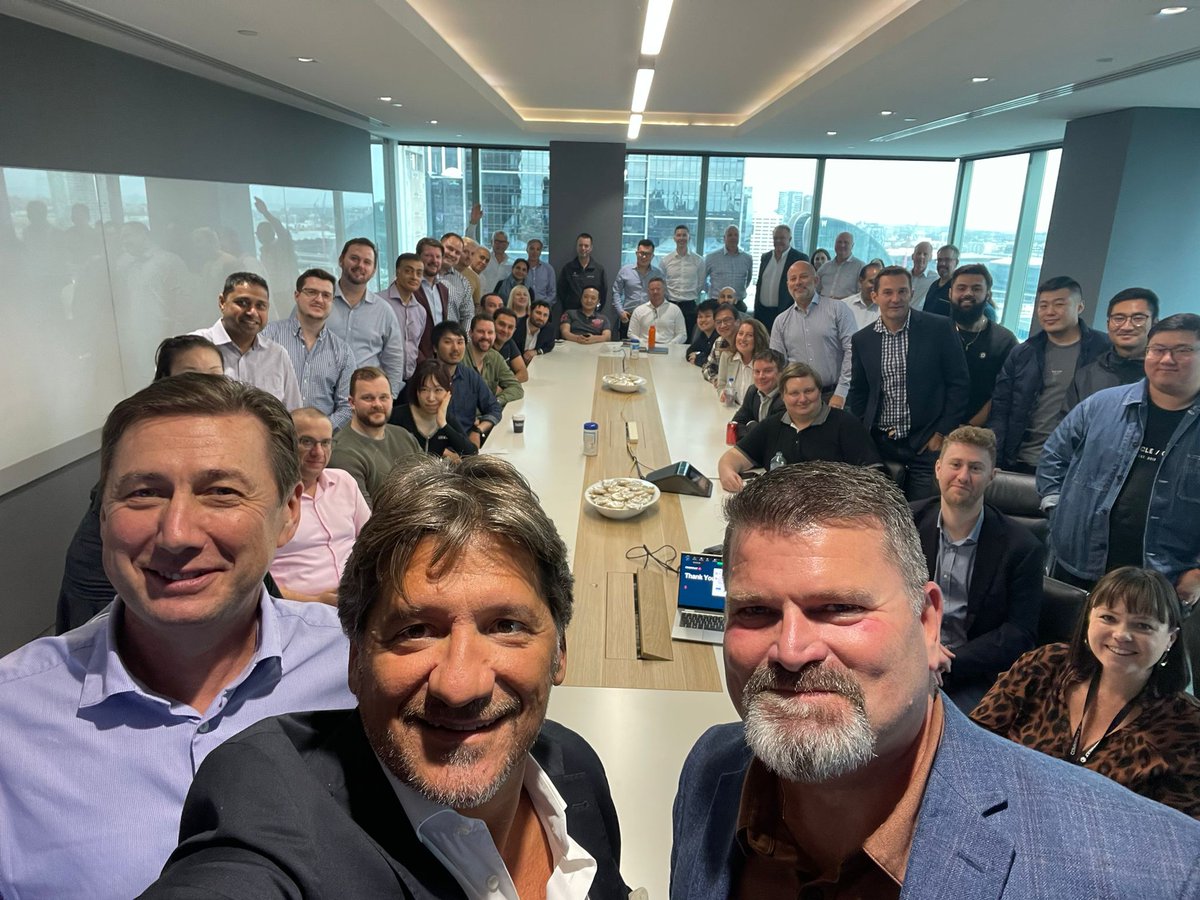 Welcome to #Australia @FanizziM! Splendid for the #Sydney team to have the day interacting with our SVP and GM of <a href="/Commvault/">Commvault</a> International. Great inspiration and insights on the regional growth and investment - it was an action-packed day!
