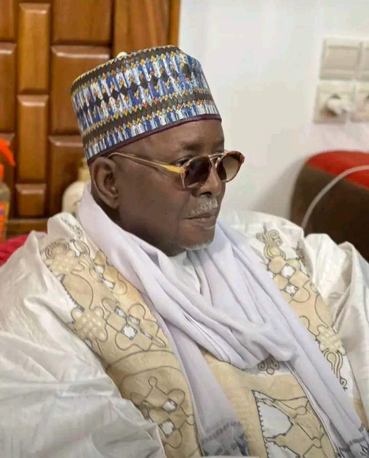 ligueyale's tweet photo. Cheikh Mouhamadoul  Amine Cheikh Ibrahim Niass. Yalna yallah goudal faname té yokkuko wéer barkè Baye ak Bayam amine https://t.co/F8aHcGcQdH