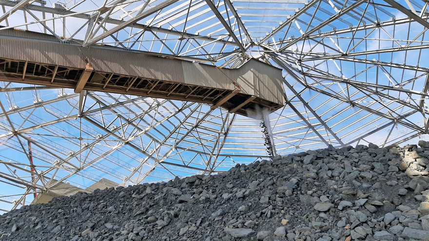 Fallprotec_SL's tweet photo. Instalada solución SecuRail® compuesta por Líneas de Vida horizontal rígida en rail circular en una de las infraestructuras en Minas de Riotinto, Huelva:

https://t.co/BnQSs5tgU0

#lineasdevida
#securail
#fallprotection https://t.co/JdoHbN4KUC