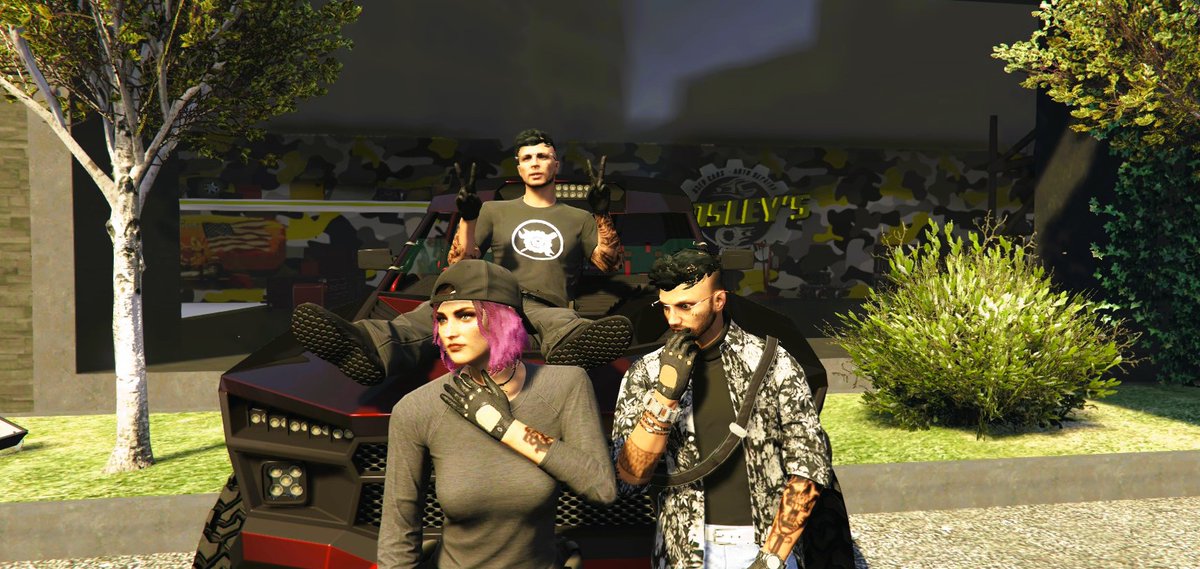 Noalig_'s tweet photo. Au faites ! Je vous ai pas présenté Gaia Sasha Burton. Mécano de Detroit qui est venu s'installer à LS, Gaia n'est pas quelqu'un de méchante mais n'est pas toute clean pour autant. Arrivera-t-elle à se ranger et à se sortir de ses addictions ? #FiveM #GTARP #roleplay https://t.co/3B1lX3WIs6