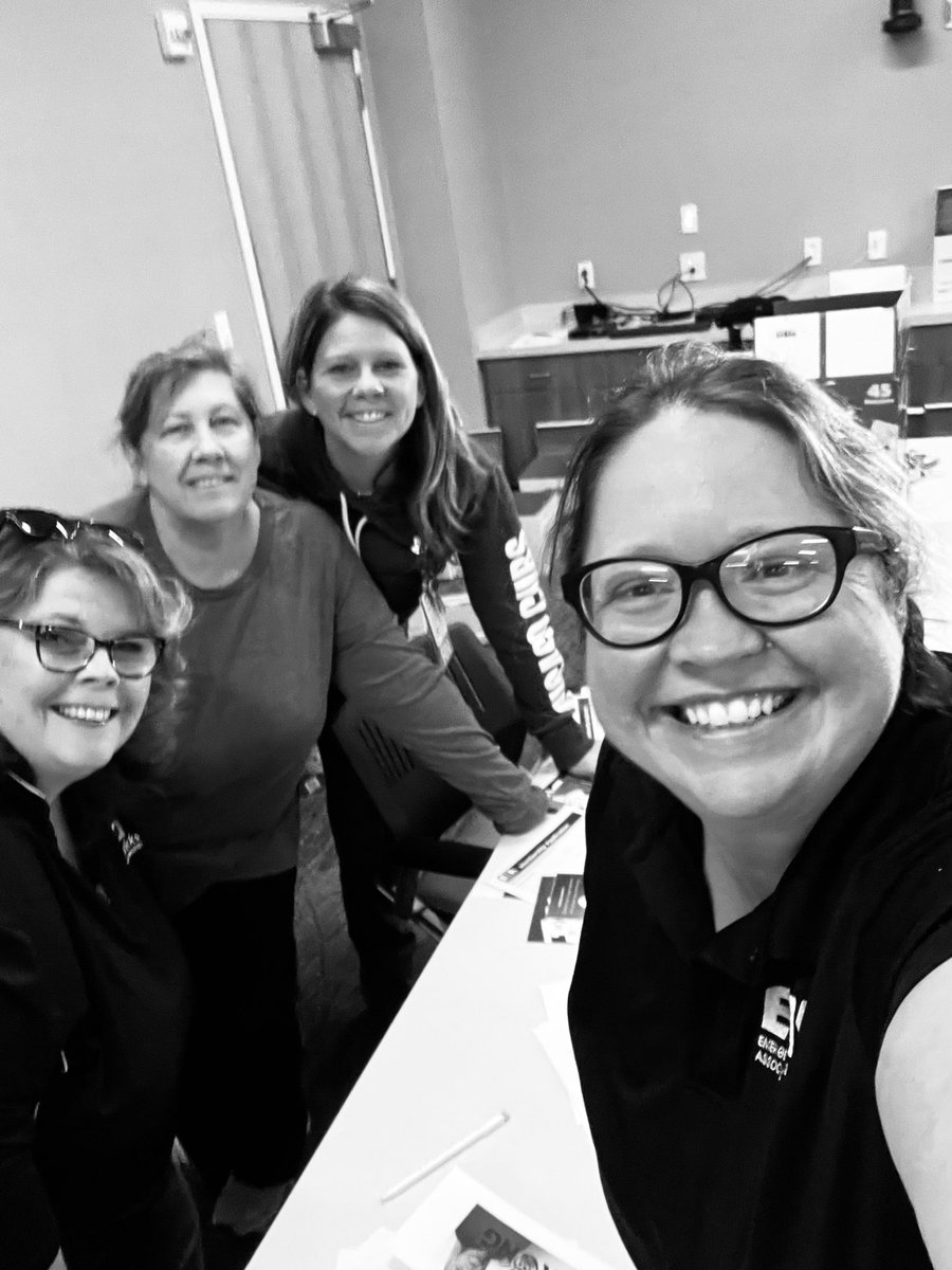 BoilerDNP2016's tweet image. Happy Emergency Nurses Week! Chapter 134 assembled thank you gifts for all the local EDs #StandingStrong #ENweek @ENAorg