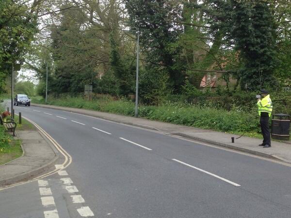 PCSODarrenB's tweet photo. #Sproatley with members of the parish Council & Memorial Hall following complaints of speed during school drop off time #reduceYourSpeed
#30mph is a limit, not a target! #SpareOurChildren https://t.co/Vhyl8GQIUR