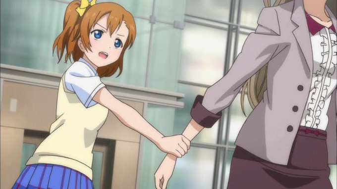 【ラブライブ!留学問題】

南ことり→ドタキャン
小原鞠莉→全断り
澁谷かのん→中止
上原歩夢→火星へ移住

#言いたいだけだろ選手権
#lovelive 