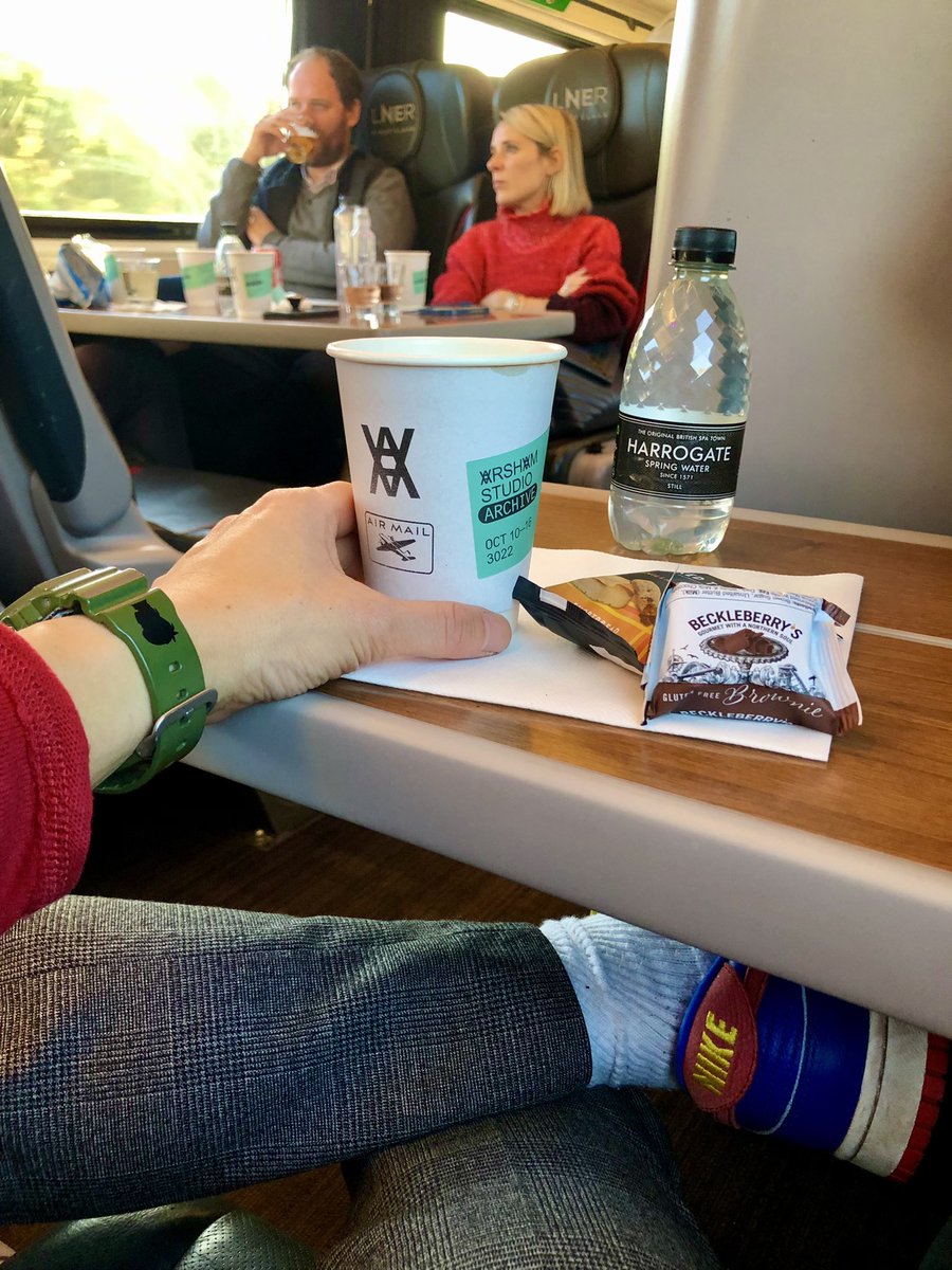 headsUp_ETH's tweet photo. Enjoying my ☕️ this lovely morning
.
TQ @danielarsham @galerieperrotin for this wonderful invite
.
Enroute 🚂 to @yspsculpture #Wakefield
.
#gm #nikedunks
#nikeCustoms
#nike
#danielarsham
#1stclasstrain 🚂
#arshamstudio
#galleryperrotin
#YSP
#yorkshiresculpturepark
#VIPinvite https://t.co/KB5UWMOUjH