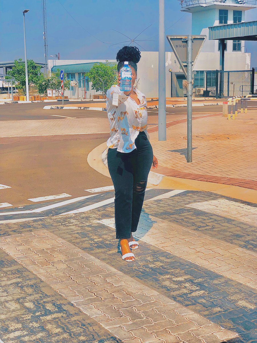 Kathie_Mainga's tweet photo. Drink Water 💦☀️ https://t.co/52jHHupJLL