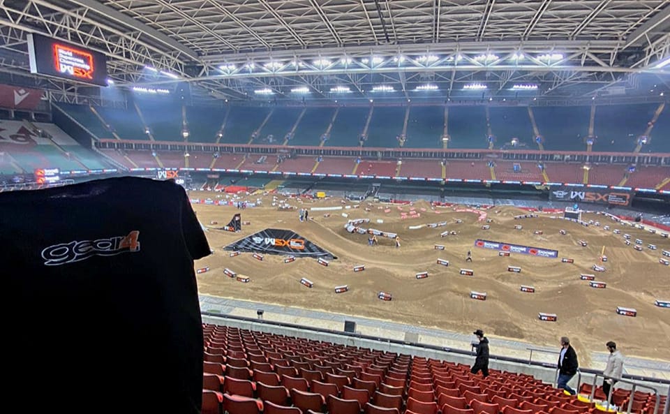 Gear4 on tour & enjoying the racing at the World Supercross Saturday night in Cardiff!

Many thanks to #ride100percent & #longindustries for the invite.

#wsx2022 #worldsupercross #wsxchampionship