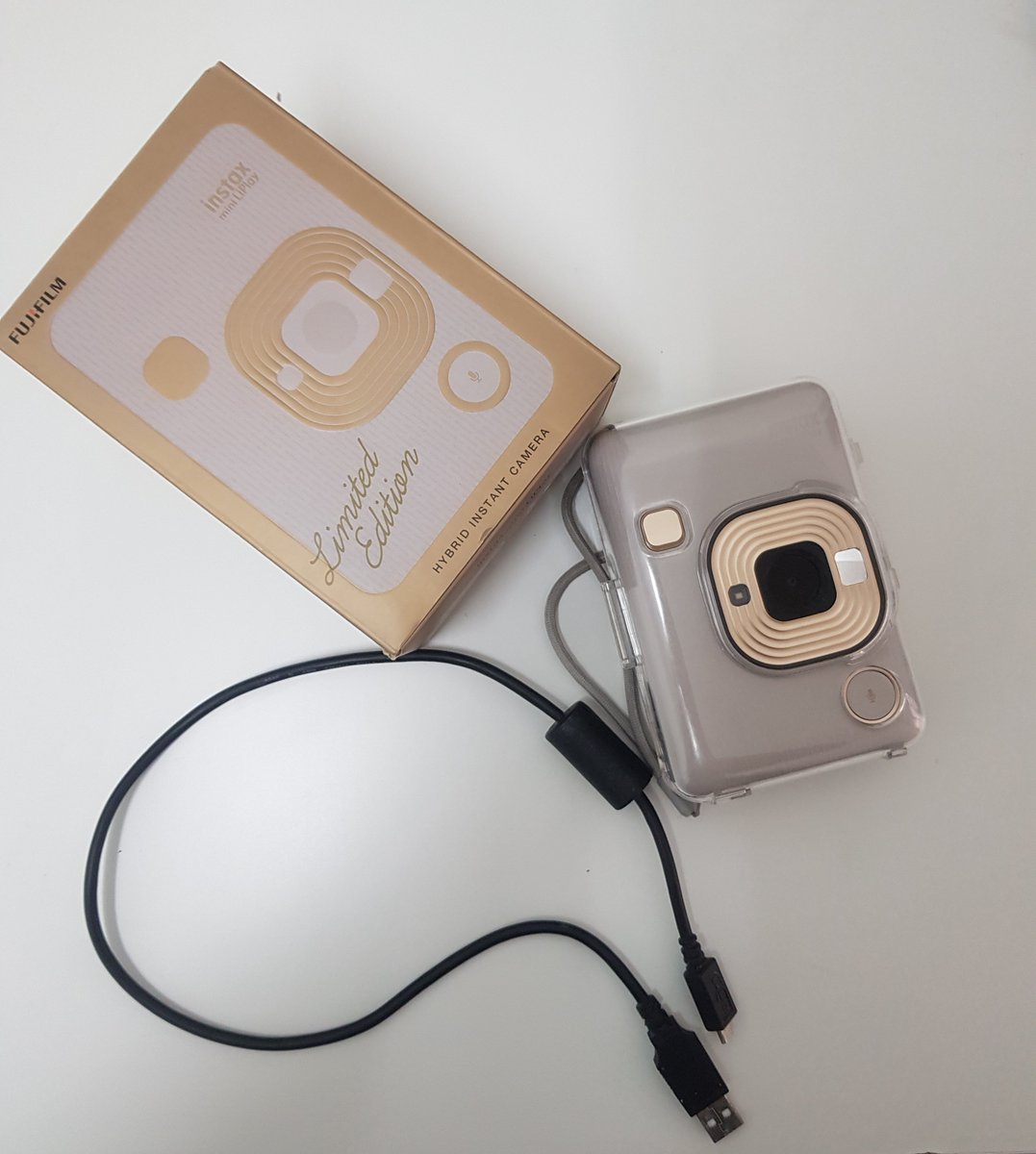 skyberry_kk's tweet photo. ขายกล้องโพลาลอยด์ Fuji instax mini Liplay สี Beige Gold (หายาก)แถมการ์ด16GB เคสใส สภาพใหม่มาก

💜ราคา 3,700💜

อุปกรณ์ครบ กล้อง กล่อง สายชาจ
ส่ง kerry/ปณ.ไทย.หรือนัดรับตาม MRT (เตาปูน/จักตุจักร/พหลโยธิน/สถานีใกล้เคียง) #Instax #miniliplay #ขายกล้อง #กล้องโพลารอยด์ #กล้องมือสอง https://t.co/aGBsodHTx2