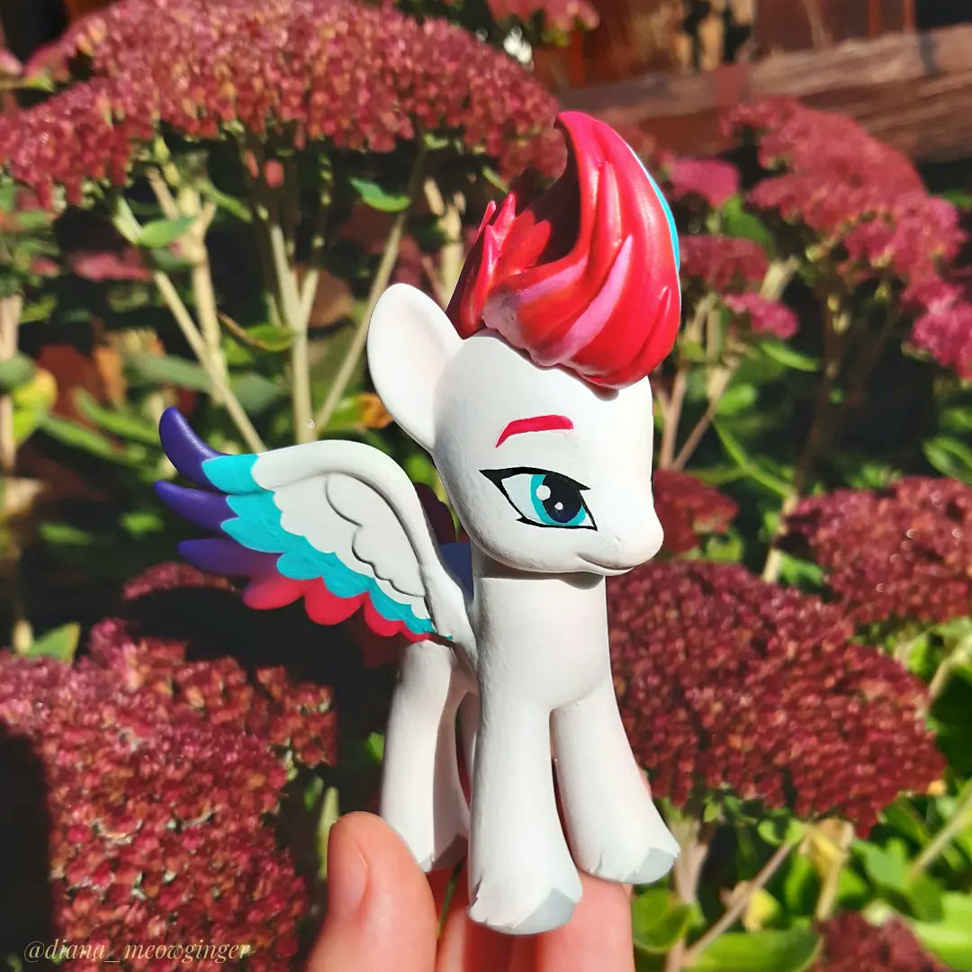 D_D_Meow's tweet photo. ⚡Zipp Storm⚡ from g5
#cute #custom #pony #my_little_pony #mlp #art #custommlp #g5 #ZippStorm https://t.co/XWdP7T9vsu