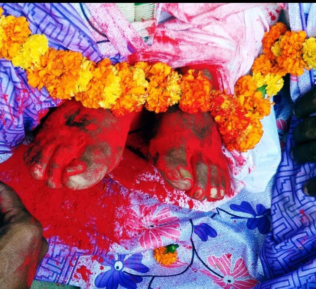 MousumiMohanty2's tweet photo. ବିଶ୍ୱାସ ବି ହଉନି ଦେଖୁ ଦେଖୁ ତିନି ବର୍ଷ ବିତିଗଲା...
ବାପା ଭଳି ଭଲ ପାଉଥିଲେ...
ଆପଣ ଥିଲାବେଳେ ଢେର ସାରା ସ୍ବେହ ଶ୍ରଦ୍ଧା ମିଳୁଥିଲା ହେଲେ ଏବେ ସମୟ ବଦଳିଛି..
ଯେଉଁଠି ବି ଥାନ୍ତୁ ଭଲରେ ଥାନ୍ତୁ....🙏 https://t.co/EbuIDaOIIl