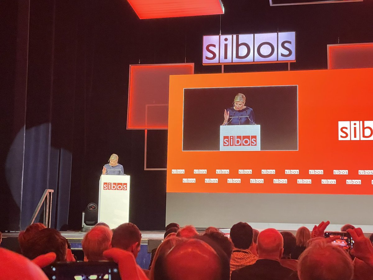 CharWark's tweet photo. Now that Her Royal highnesses the Queen of The Netherlands delivered her wise insight and hope for future financial inclusion, #sibos2022 is officially open. #inclusion #banking https://t.co/GgXmspgo3Z
