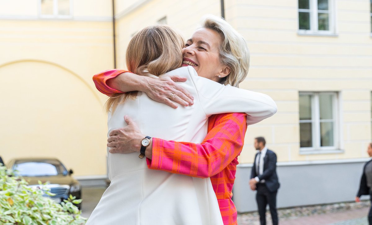 kajakallas's tweet photo. I last welcomed @vonderleyen in Estonia year ago. A lot has changed - Russia is waging a war against a sovereign European country.

Thank you, Ursula, for your leadership in building and upholding EU unity in response to Russia’s aggression and in supporting #Ukraine. 1/5 https://t.co/DZgD0mEuwO
