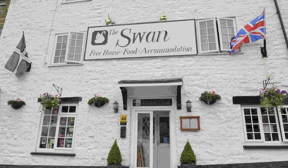 Join me THIS SATURDAY at <a href="/theswanbampton/">Paul</a>, #Devon for #livemusic from 8.30pm! Enjoy dinner or drinks with music from me to accompany! Free entry too. #WhatsOnDevon #LiveMusicDevon bit.ly/3Mn92nK