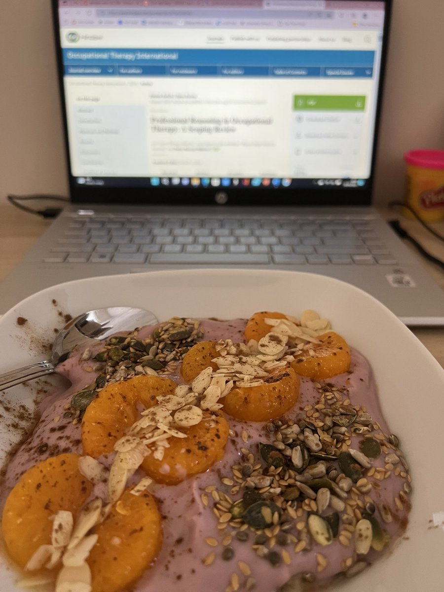 Leasey79's tweet photo. One of the things I love about a study day is being able to make a hearty but healthy breakfast to feed the brain 👌 @SunderlandOT https://t.co/jbBrSeHq6f