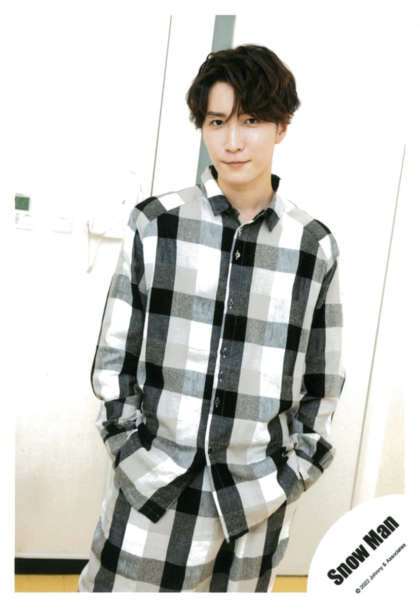 s09wy's tweet photo. Labo. ツアーグッズ オフショ
個人 渡辺翔太 https://t.co/s04GyAIDXu