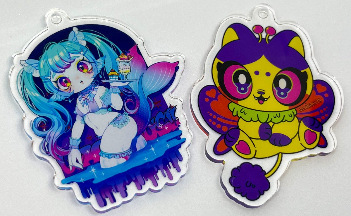 「【新商品】アクリルキーホルダー人気のメイド人魚ちゃんと宇宙ねこのアクリルキーホル」|usachimu's!!のイラスト